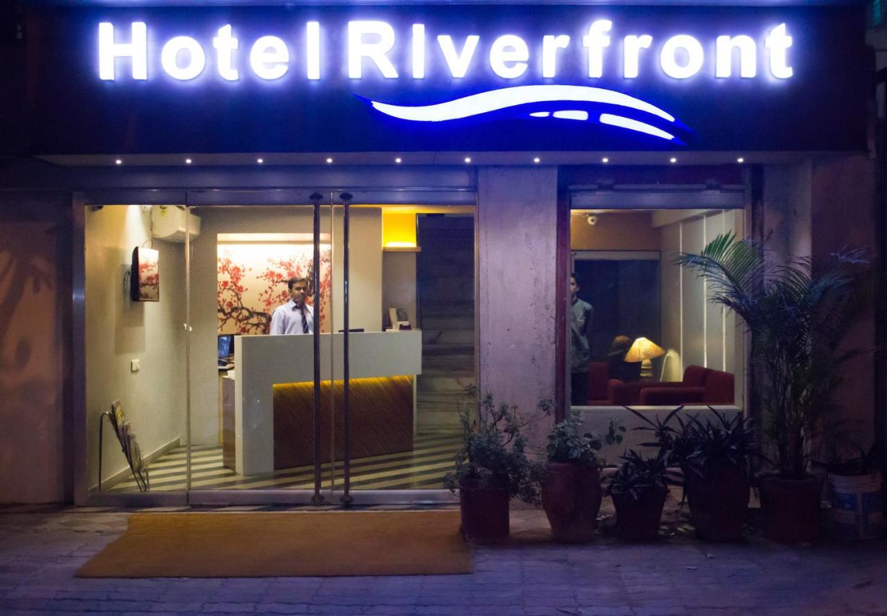Hotel Riverfront Ahmadabad Zewnętrze zdjęcie